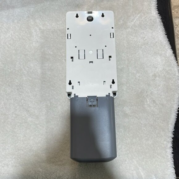 Automatic Liquid or Foaming Hand Soap Dispenser - Picture 7 of 10